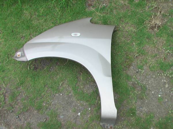 ▲▲日産 モコ MG21Sの左フェンダー /ゴールド▼▼