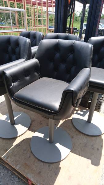 高級品質！格安出品！ハイカウンターチェア/ダイニングチェア 回転 ソフトレザー　在庫17脚 未使用品♪ 360°回転バースツール2脚セット、カウンター高さバースツール、無垢材
