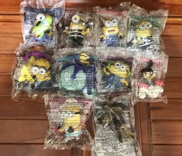 17 台湾限定 マクドナルド ミニオンズ ハッピーセット ミニオン 全10種 怪盗グルーのミニオン大脱走 マクドナルド 売買されたオークション情報 Yahooの商品情報をアーカイブ公開 オークファン Aucfan Com