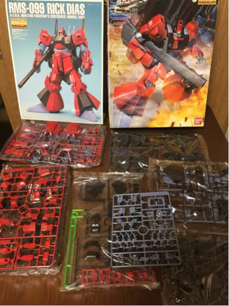 MG リック・ディアス(クアトロ・バジーナカラー) 1/100スケール 未組立_2