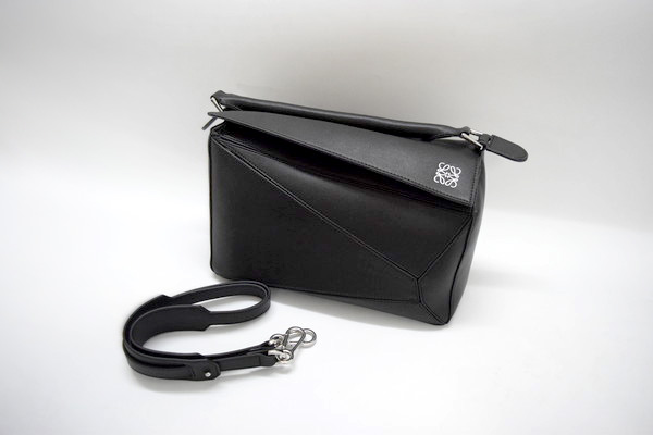 loewe ロエベ パズル ブラック　2ＷＡＹバッグ 中古