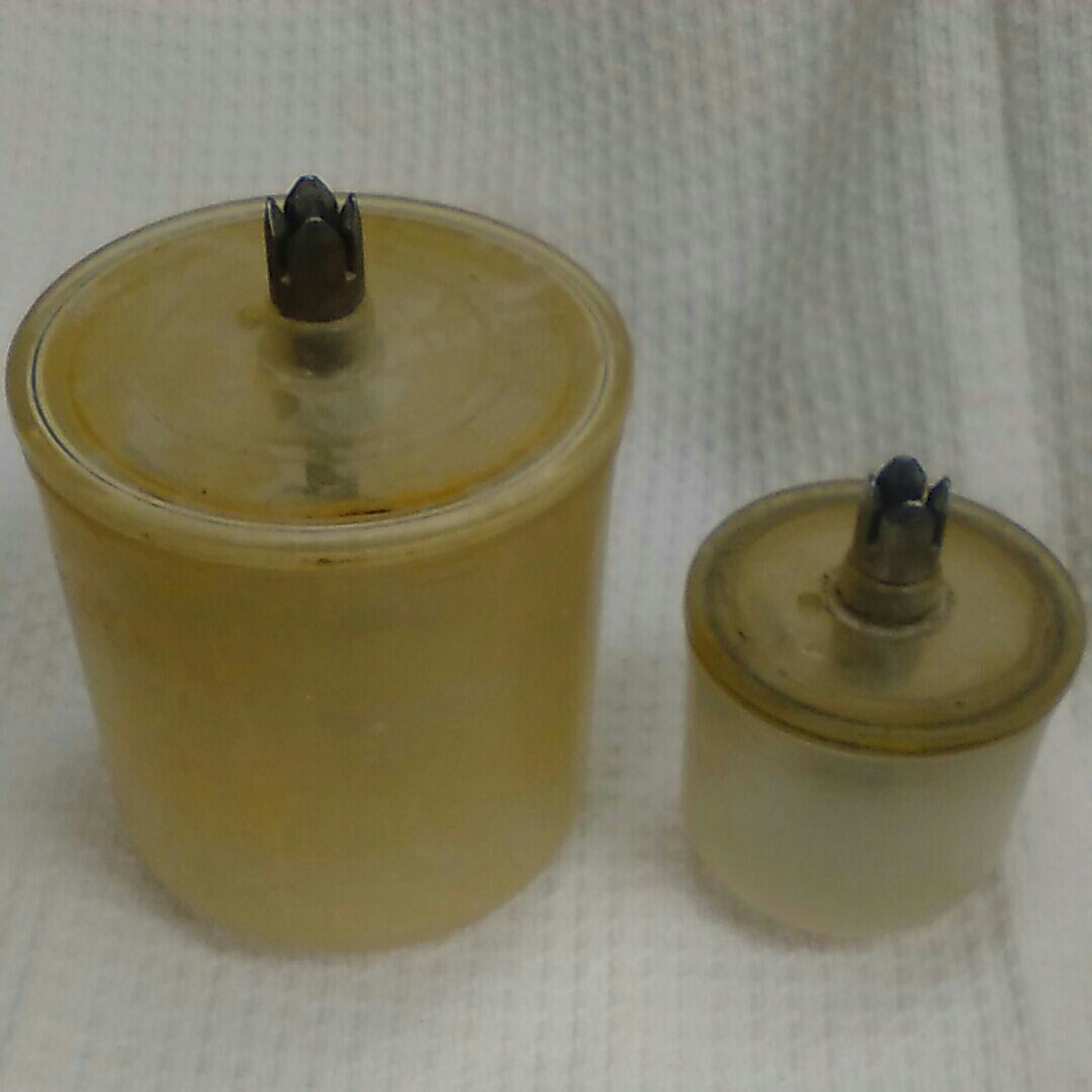 歯科技工　モリタバキュームミキサーのミキシングカップ中古