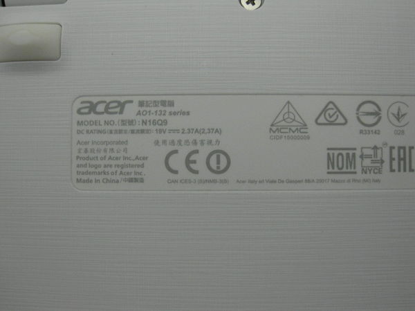 Acer ノートパソコン AO1-132Series N16Q9 美品 Acer Aspire One AO1
