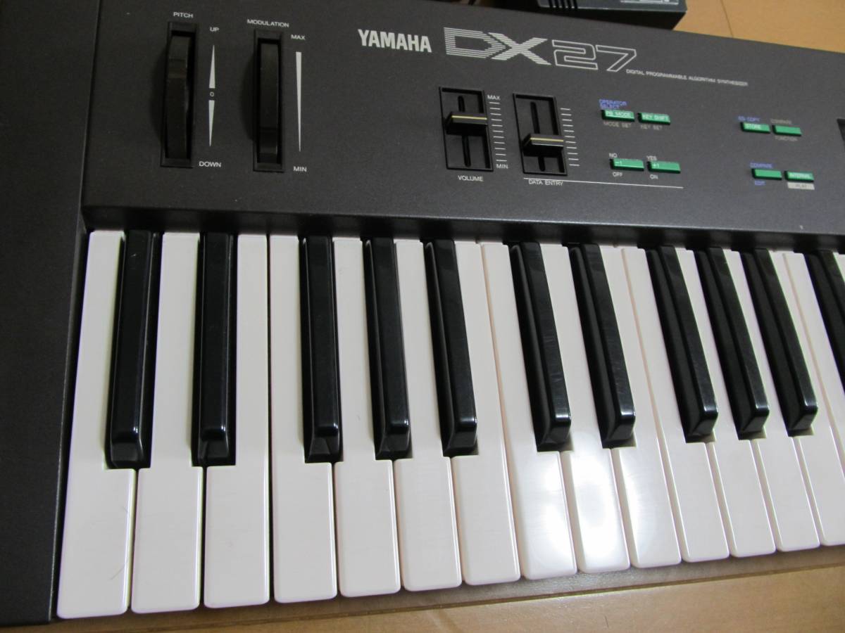 Yamaha DX27 | Synthesizer - studio Organ review DX-27 vintage