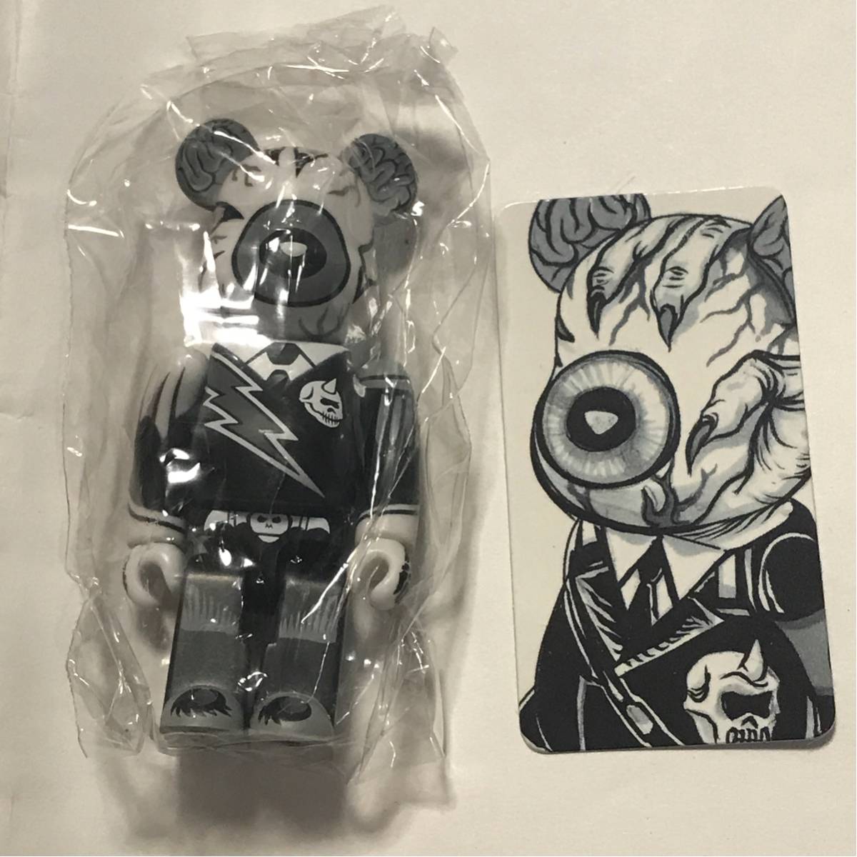 ベアブリック シリーズ23 ARTIST MISHKA ミシカ BE@RBRICK 100 