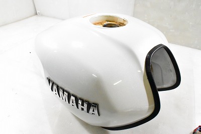 YAMAHA XJR400R 燃料タンク シルバー ヤマハ XJR400R タンク シルバー