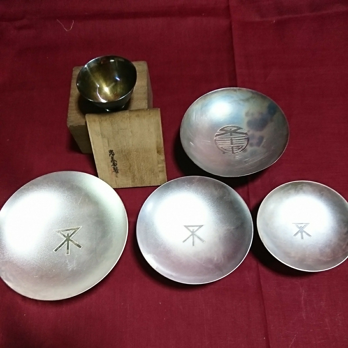 純銀刻印あり盃　杯　(小×４)　銀盃　銀杯　4ヶ　合計　約114ｇ 銀杯 銀盃 合計 公式通販 純銀刻印あり盃 純銀 (小×4) 4ヶ 約
