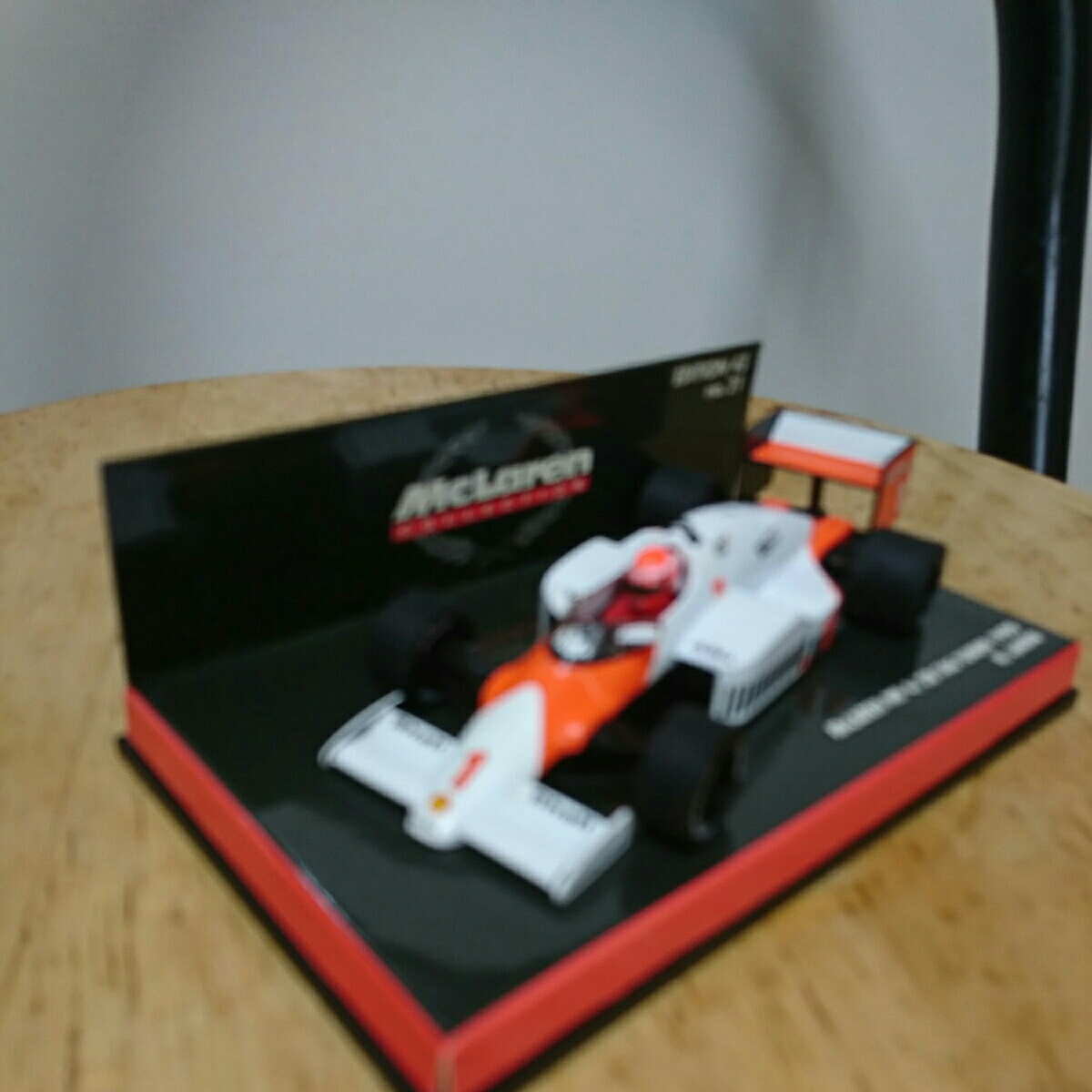 1⁄43 ミニチャンプス マクラーレン MP4⁄2 TAG TURBO 1984 ニキ ラウダ