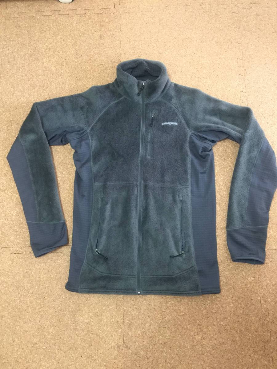 美品！patagoniaパタゴニアR2フリース灰グレーM2015FW