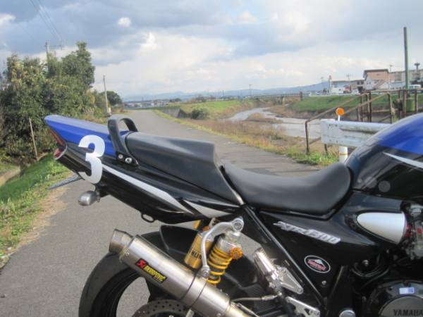 XJR1300・1200セパレートタイプシングルシート