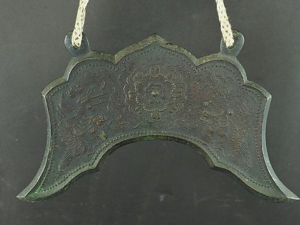 時代物 唐銅 鳳凰文 花入 雷文縁 鋳銅 花瓶 骨董品 彫刻 古美術 時代物 骨董品 唐銅 Yahoo!オークション 彫刻 古美術 花瓶 鋳銅 雷文縁
