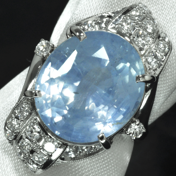 Pt900 大粒天然サファイアリング 3.84ct 鑑別書付き ダイヤモンド入り 