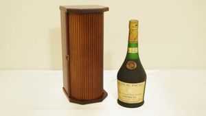 ナポレオン 木箱のYahoo!オークション(旧ヤフオク!)の相場・価格を見る