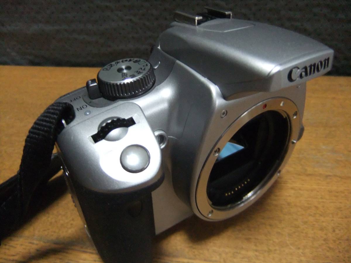 【美品】Canon EF-S 18-135mm F3.5-5.6 IS USM 外装美品】☆Canon EOS Kiss Digital X デジタル一眼 ☆充電器無し現状!☆