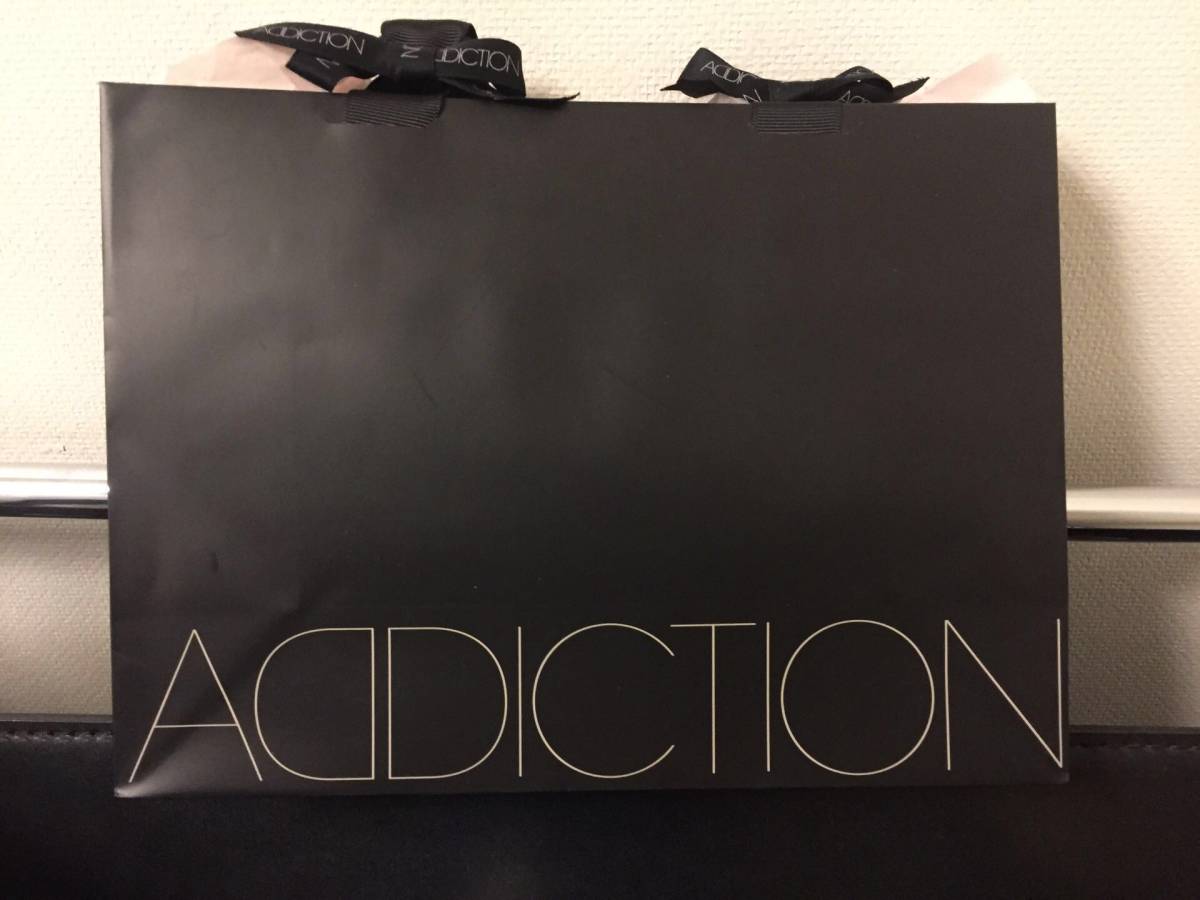新品未開封 ショッパー付き！アディクション クリスマスコフレ 2020
