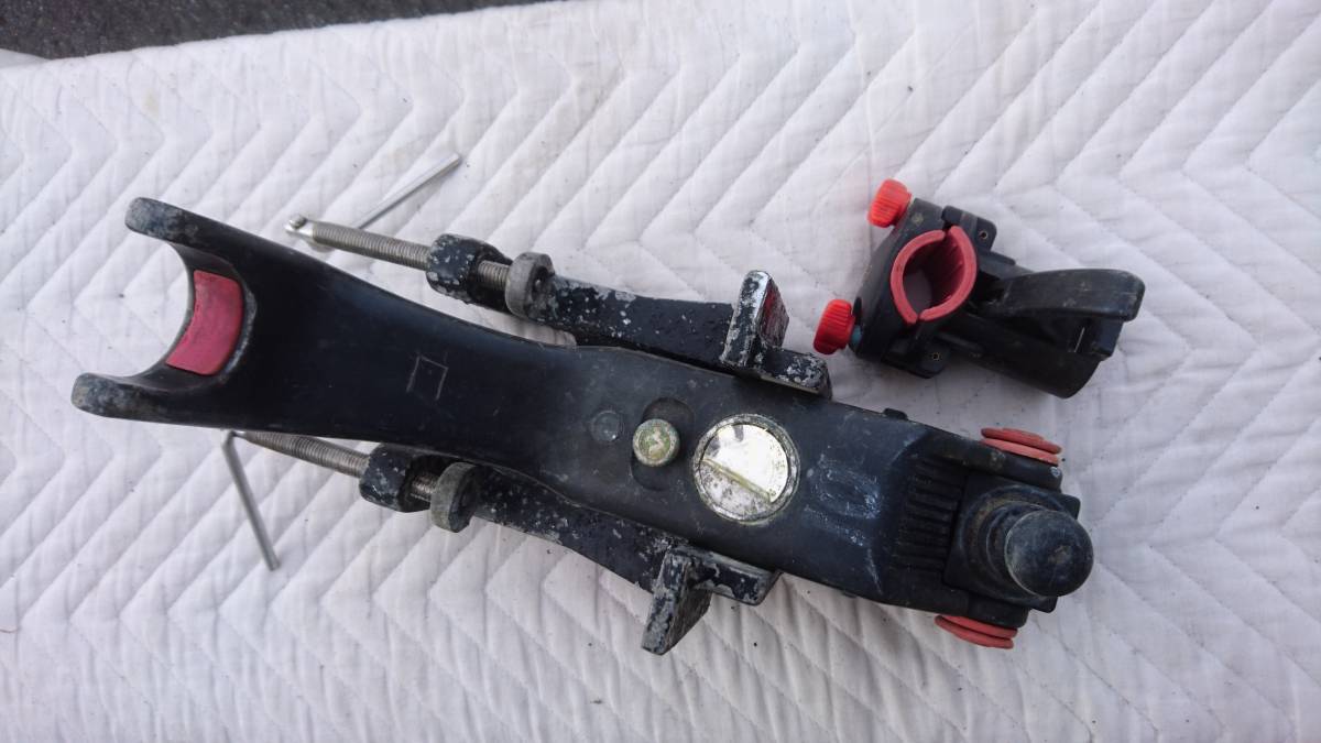 第一精工　ラーク⑥　中古品　１円スタート売り切りイベント！　竿受け　ロッドキーパー　竿受　船釣り　釣り具　船釣　釣具！