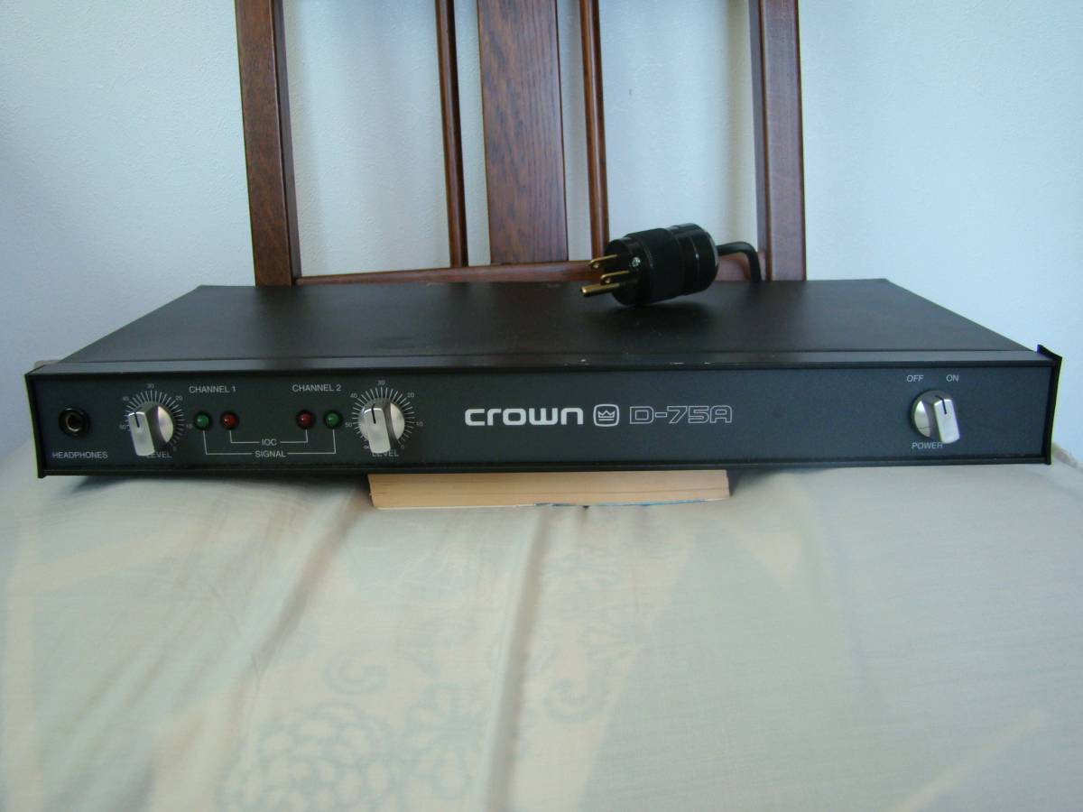 □パワーアンプ AMCRON (CROWN) D-75R アムクロン クラウン ジャンク