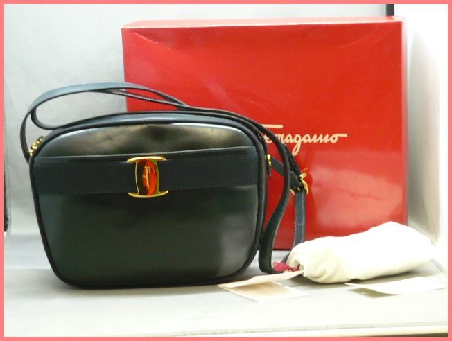 【1円～】Salvatore Ferragamo サルヴァトーレ フェラガモ 21-4183 ヴァラ リボン ショルダー バッグ カーフレザー ネイビー ポシェット