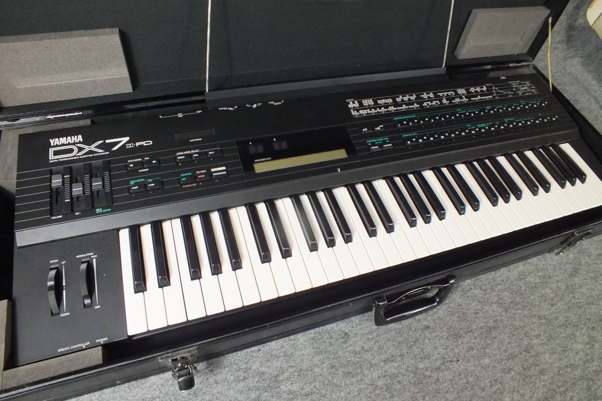 YAMAHA ヤマハ YAMAHA ヤマハ シンセサイザー DX7 II-FD／DATA ROM