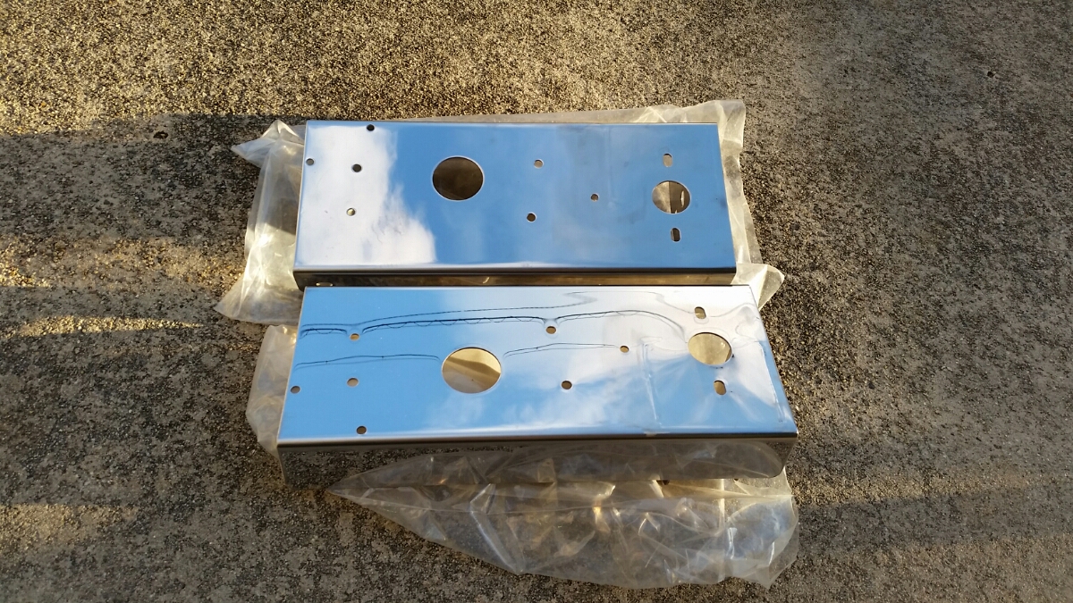 トレーラーバンパーカバーステンレス