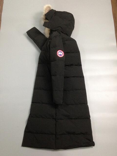 ブラック CANADA GOOSE カナダ グース ダウンジャケット レディース 上着 sサイズ