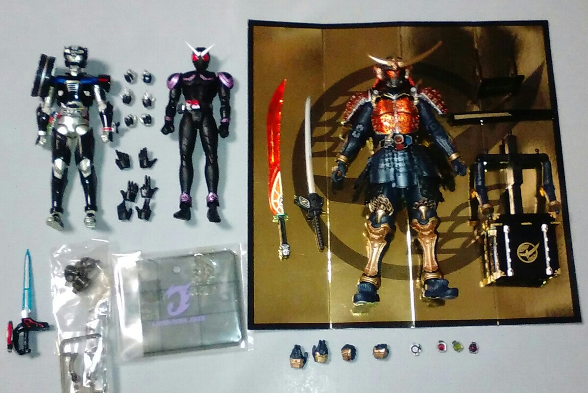 箱なし 仮面ライダー S I C鎧武 フィギュアーツ ドライブ ジョーカー まとめて 仮面ライダー鎧武 ガイム 売買されたオークション情報 Yahooの商品情報をアーカイブ公開 オークファン Aucfan Com