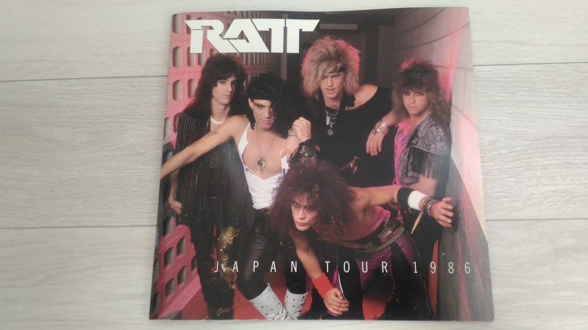 ラット RATT 1986 ジャパンツアー パンフレット 当時物 レア の ラット RATT 1986 ジャパンツアー パンフレット 当時物 レア の