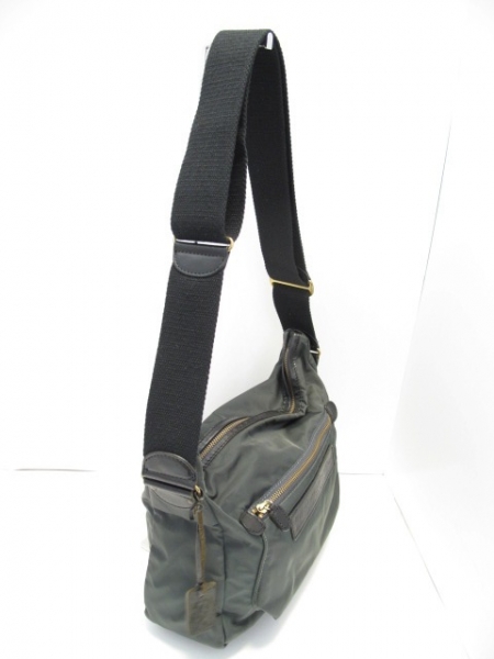 【美品】Felisi ナイロンレザーショルダーバッグ/ダークグリーン フェリージ Felisi バッグ ショルダーバッグ ナイロン×レザー ダーク