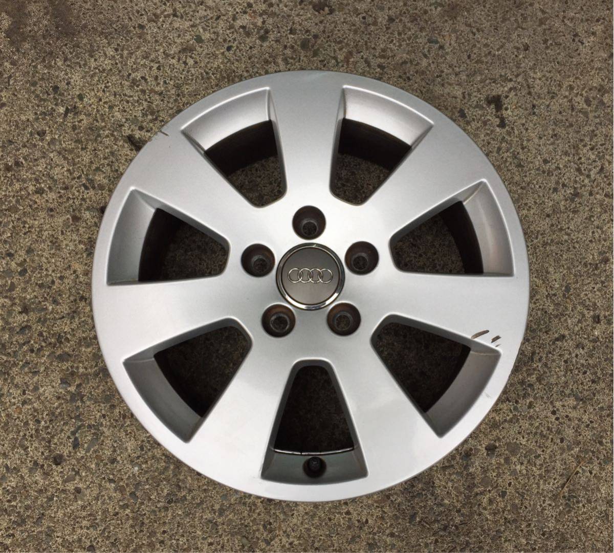 純正 アウディ アウディa3 ホイール A3 ☆中古品 A3純正 18インチ