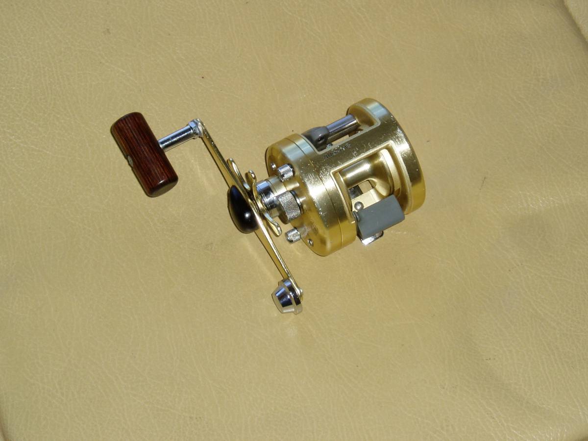 音*父様 カルカッタ401小船 シマノ カルカッタ 小船 401 SHIMANO CALCUTTA