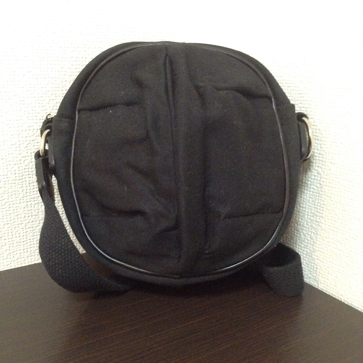 ショルダーバッグ ⁄ pokit(ポキット) レザー 黒 ポキット pokit 新品未