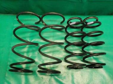 【即決】ｂＢ ＮＣＰ30　純正コイルスプリング（190083