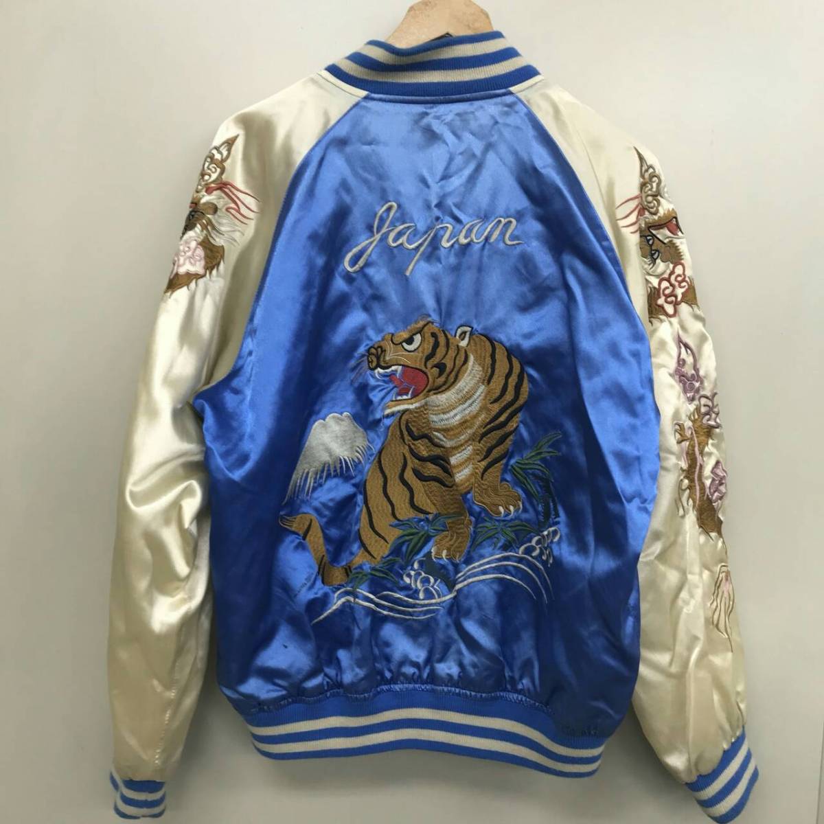 新品激レア】CUNE 初期型スカジャン ウサギと虎 M 【公式通販】