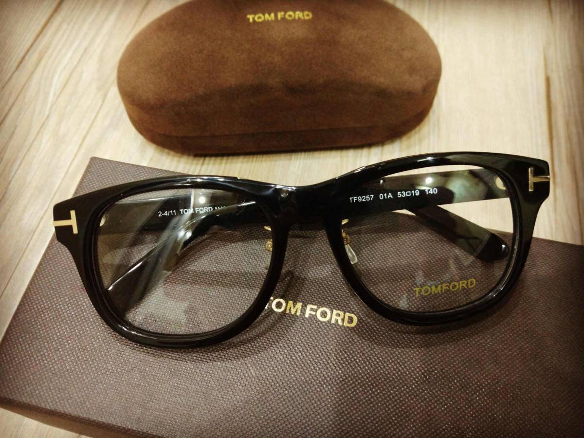 TF9257 トムフォード サングラス TOM TOMFORD サングラス正規取扱い 