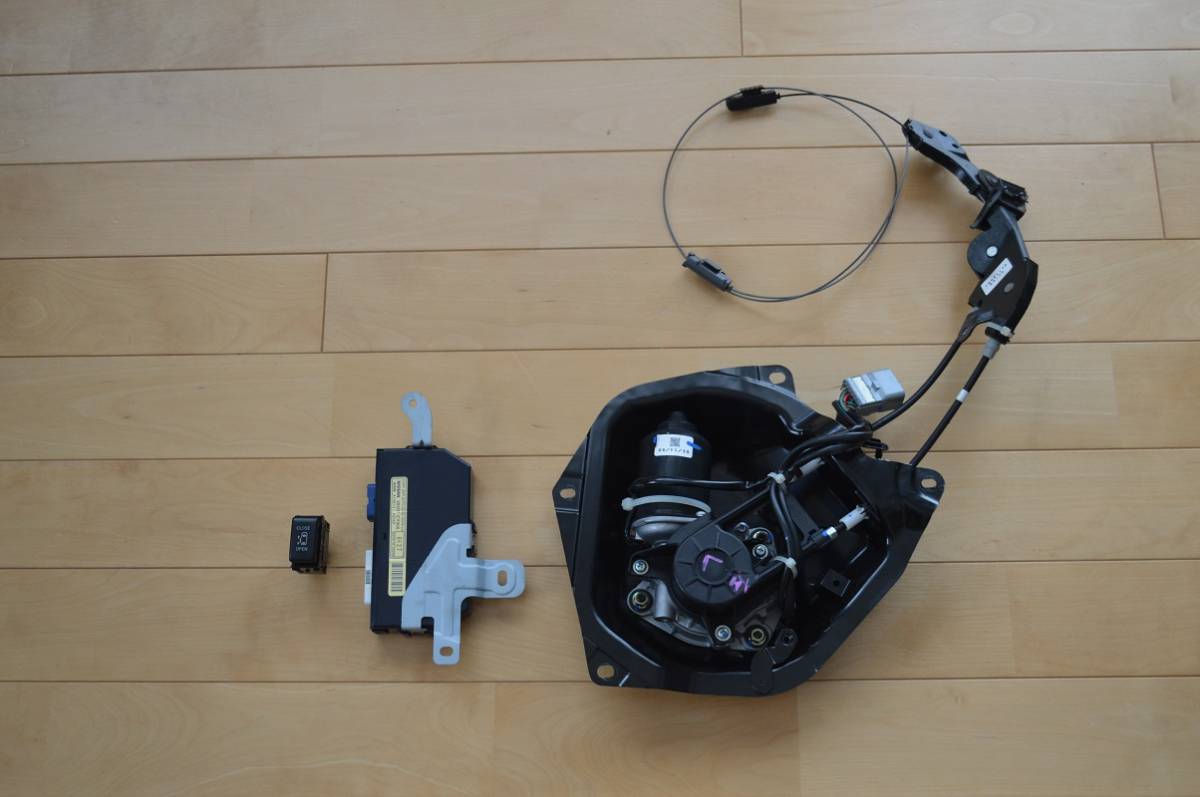 取説付き ベンツ GLS x166 ロワリングモジュール OBD +40mm〜-70mm