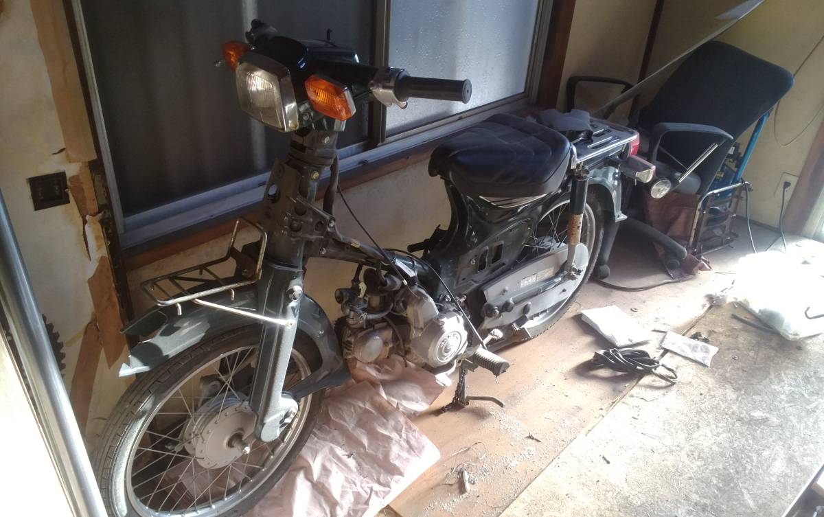 ホンダ スーパーカブ50カスタム フロント事故車 スーパーカブ ホンダ -