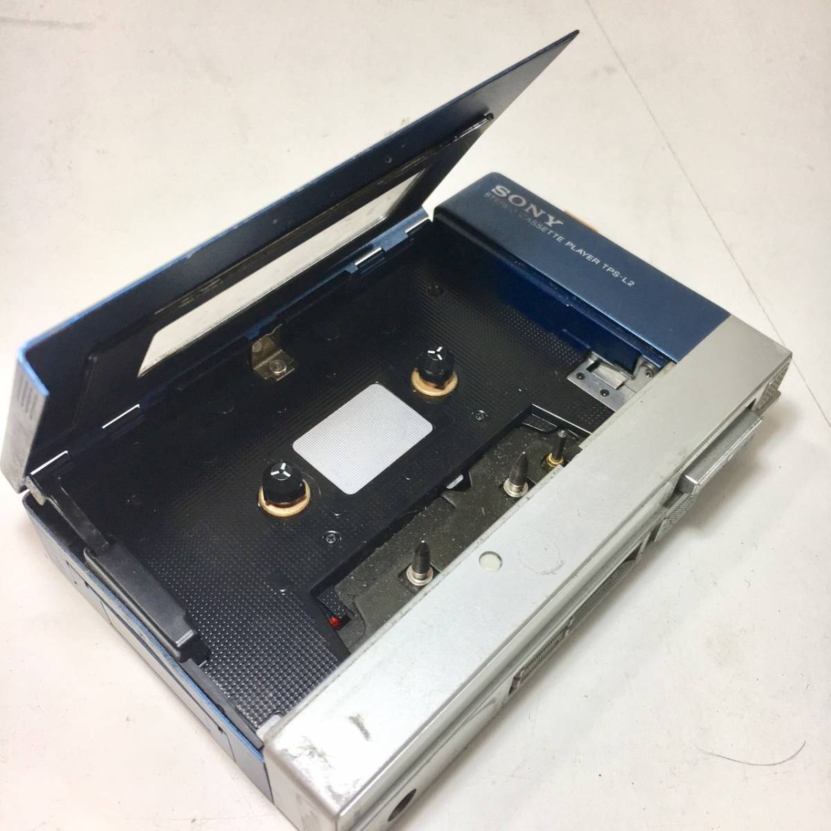 TPS-L2 SONY 初代WALKMAN 中期型 ソニーカセットウォークマン ケース付 