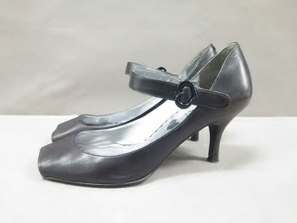 アナスイ Anna Sui 靴 パンプス 3 1 2 レザー 黒 レディース アナスイ 売買されたオークション情報 Yahooの商品情報をアーカイブ公開 オークファン Aucfan Com
