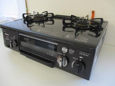 セール，人気SALE パロマ ガステーブル LPガス用 CZ-33SB-1R プロパンガス用 ガスコンロ 20113年製 品 ホース付き お(ガステーブル)｜売買されたオークション情報、yahooの商品情報をアーカイブ公開 - オークファン ガステーブル