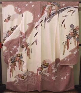 白粋苑：2B 中古品正絹振袖生成り菊梅藤身丈166裄69 【公式通販】