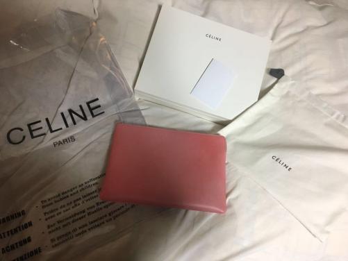 お買い得，お得 celine ソロ クラッチ ピンク 2018ss ビニール 入手困難 フィービー セリーヌ(ポーチ)｜売買されたオークション情報、yahooの商品情報をアーカイブ公開 - オークファン かばん、バッグ