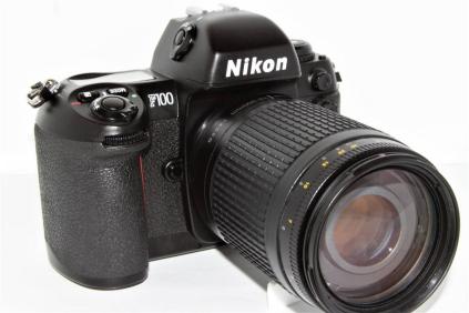 Nikon F100（レンズNikkor70-300mm) 美品】Nikon ニコン F100 NIKKOR 70-300mm 1:4-5.6 G レンズセット