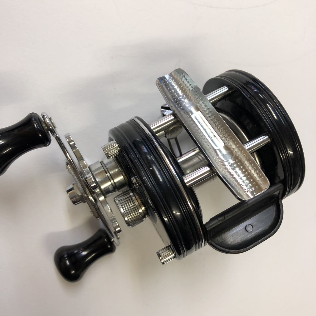 アブ アンバサダー 5600C 黒ベロ 【公式通販】