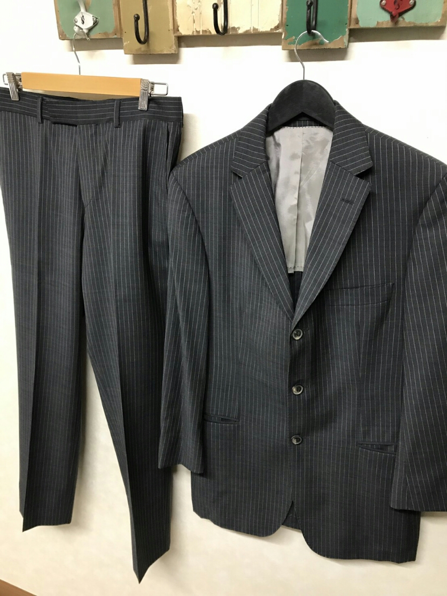 超小型ドローンヘリ ヒューゴ・ボス/HUGO BOSS ストライプスーツ上下