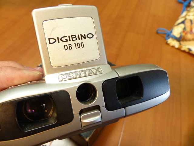 貴重ペンタックス DIGIBINO DB 100 デジタル双眼鏡 箱付 Pentax 【公式
