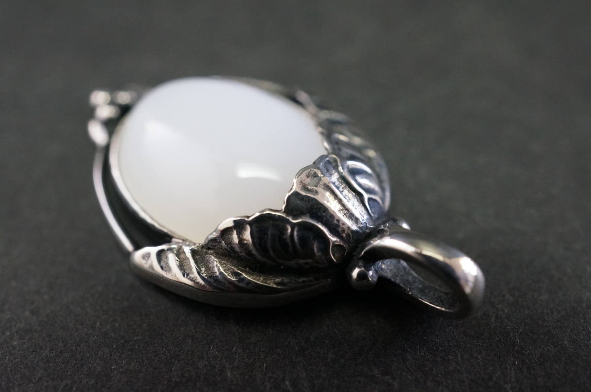 美品【GEORG JENSEN/ジョージ ジェンセン】イヤーペンダント ホワイト 