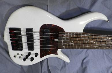 一応ジャンク？ 不明 6弦ベース Basstecピックアップ アクティブ 派手