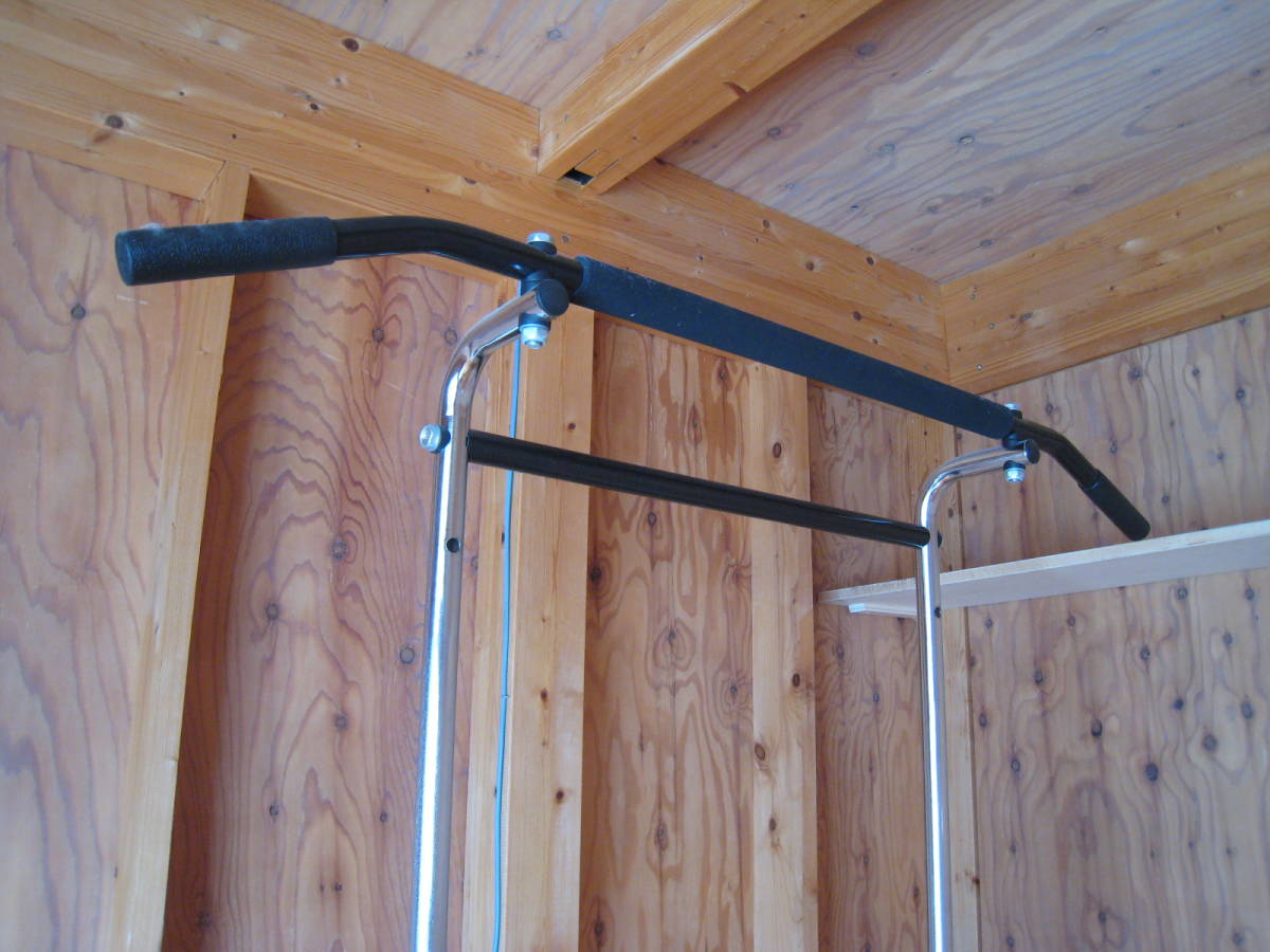 BODY MAKER ぶら下がり　チンニングマシン　懸垂運動　ボディメーカー