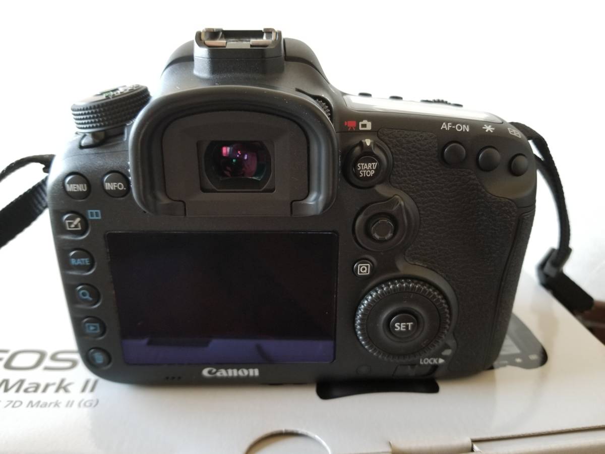 キヤノン Canon EOS 7D Mark II バッテリーグリップ BG-E16 付属 Canon 