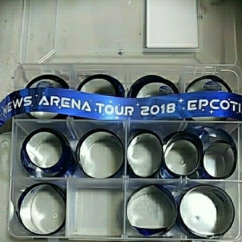 News Live Tour 18 Epcotia エプコティア 銀テープ 8 News 売買されたオークション情報 Yahooの商品情報をアーカイブ公開 オークファン Aucfan Com